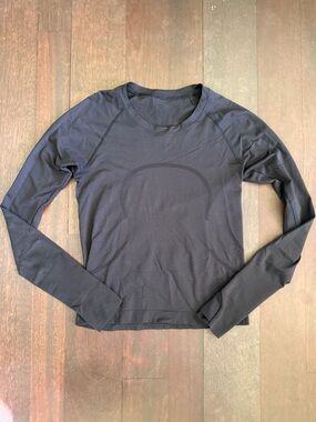 Lululemon Swiftly Tech Black Size 6